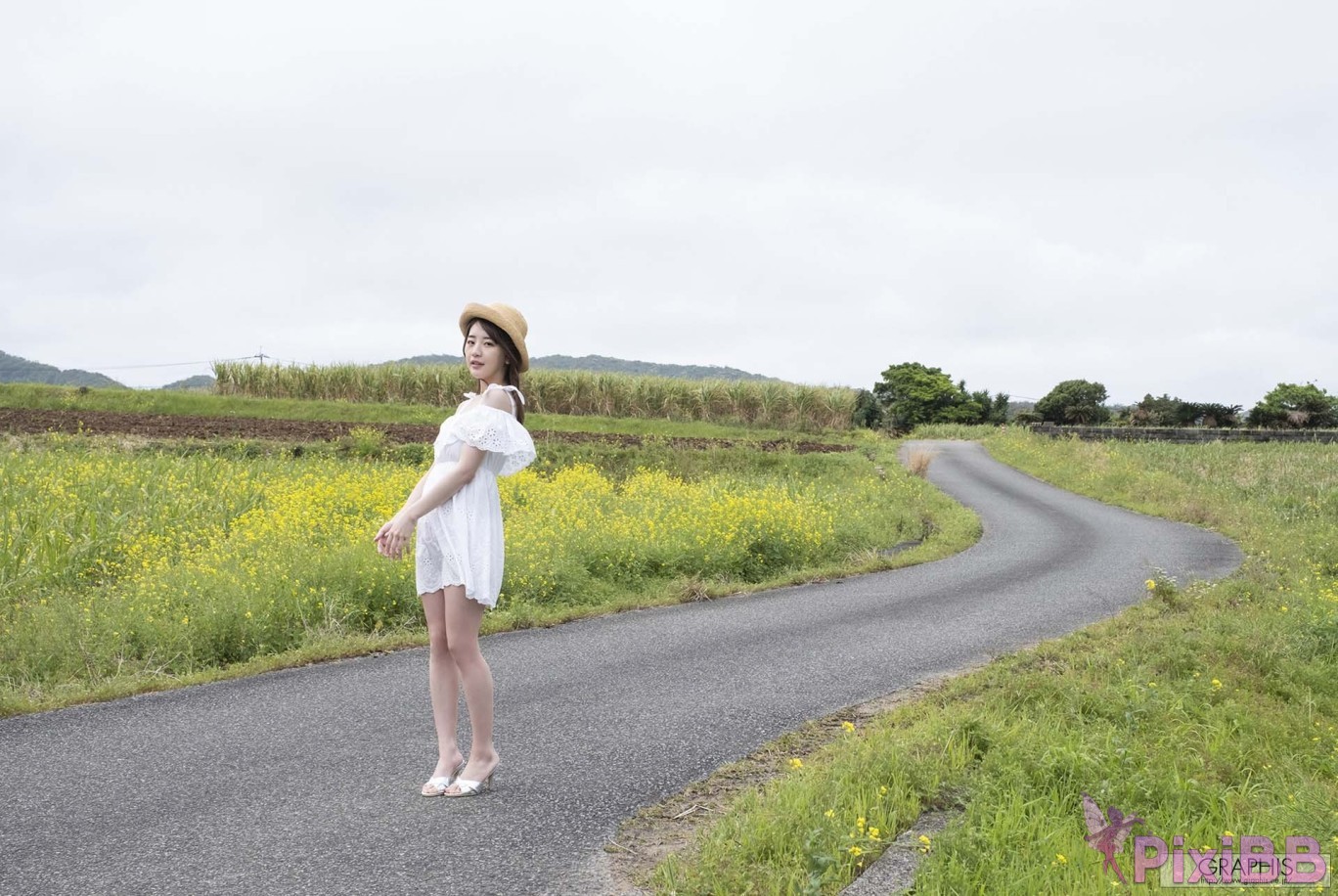 JP Mirei Uno Graphis Gals No.554 Curvaceous PixiBB.COM 001